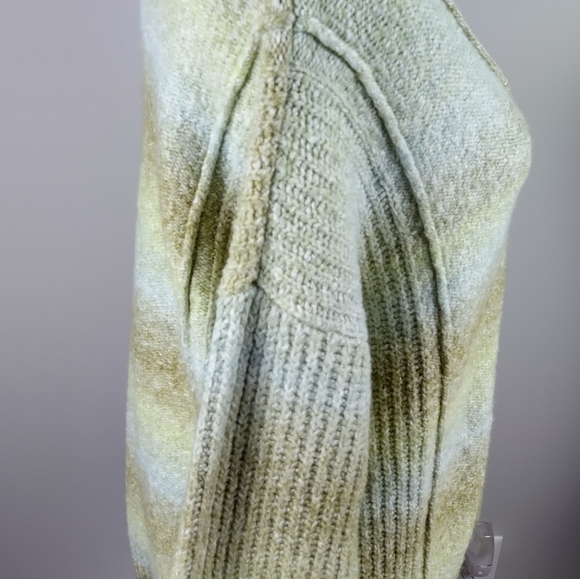 Women's Sweater By SO Good For Life 5 Layer Green Fall Fashion Wear Size Large - Picture 9 of 16